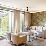 Aparthotel Core 4*